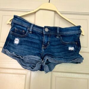 Hollister Short-Short Low Rise - Size 3